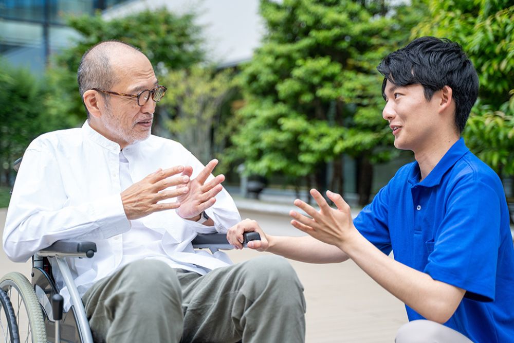 男性介護士の現状_イメージ